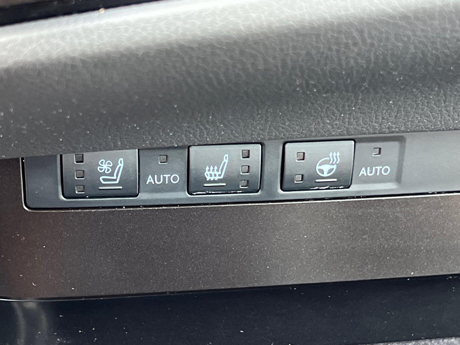 Used 2025 Lexus ES Sedan