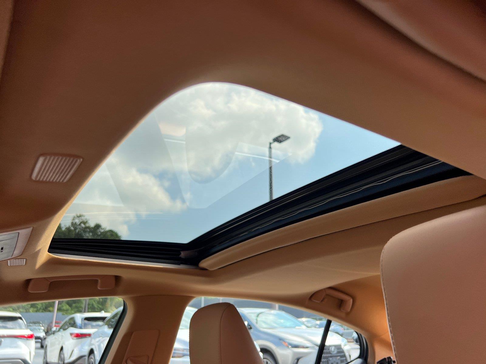 Used 2025 Lexus ES Sedan