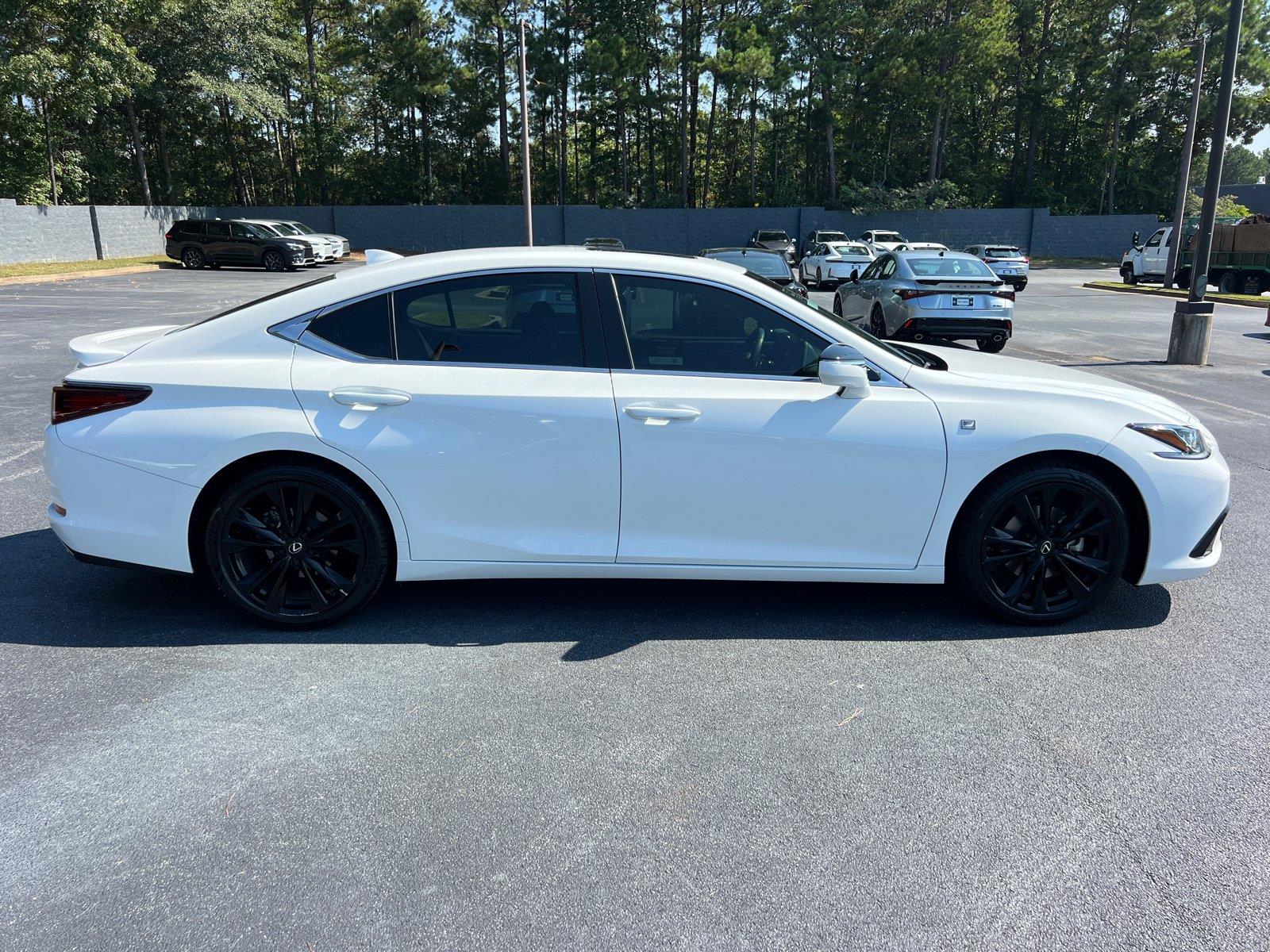Used 2022 Lexus ES Sedan