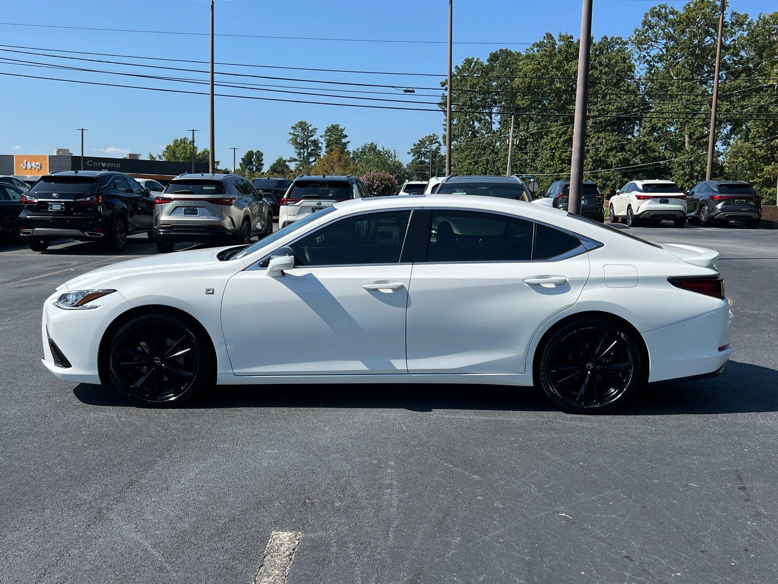 Used 2022 Lexus ES Sedan