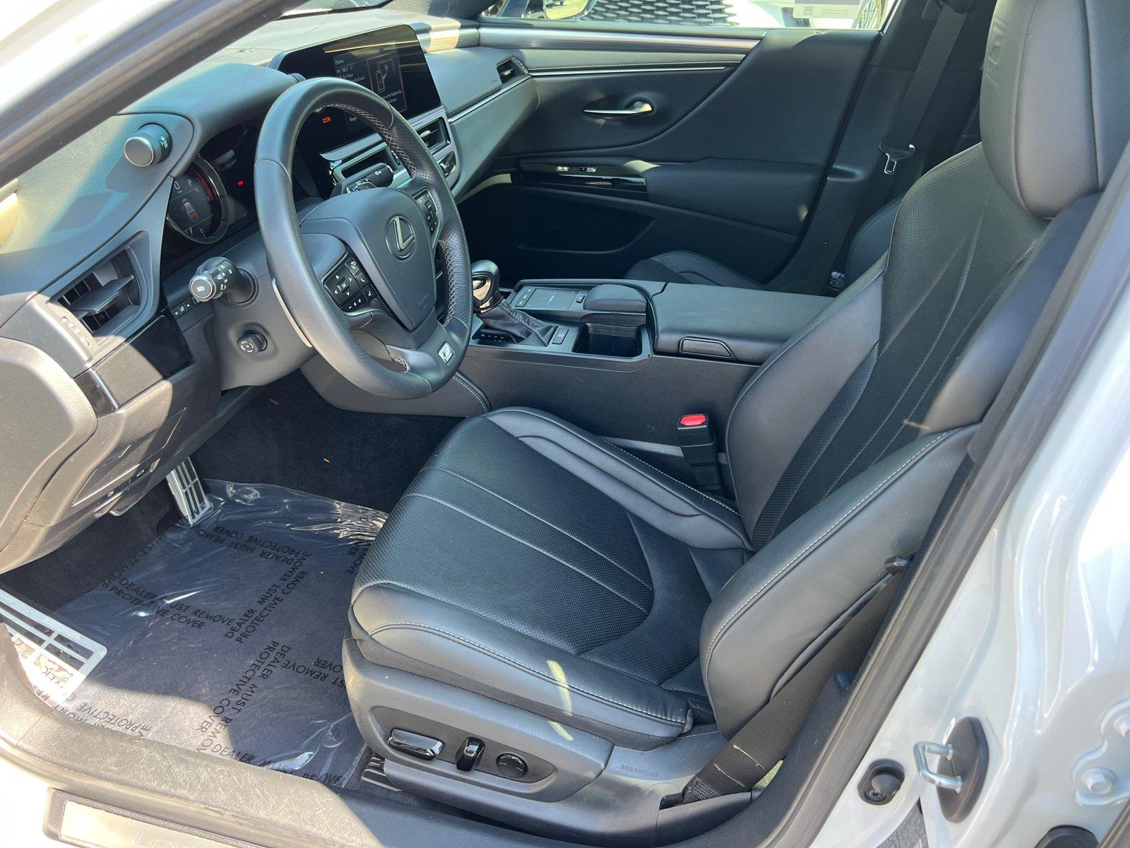 Used 2022 Lexus ES Sedan