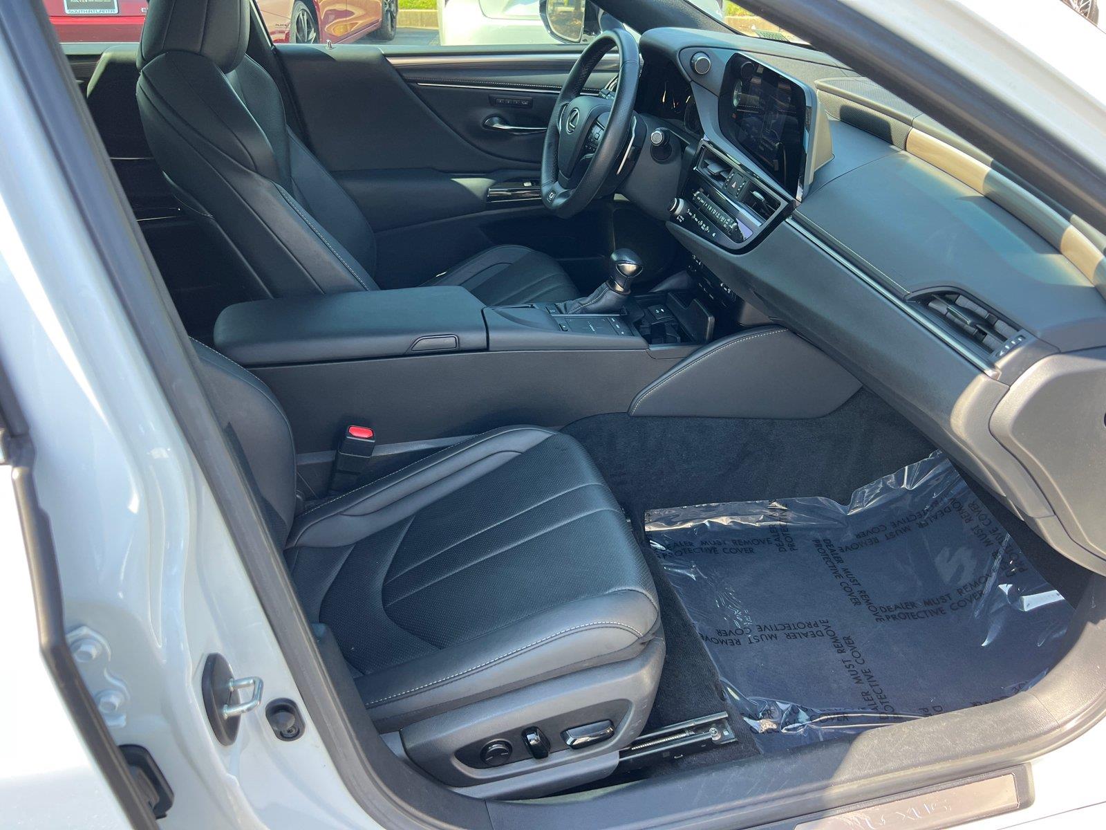 Used 2022 Lexus ES Sedan