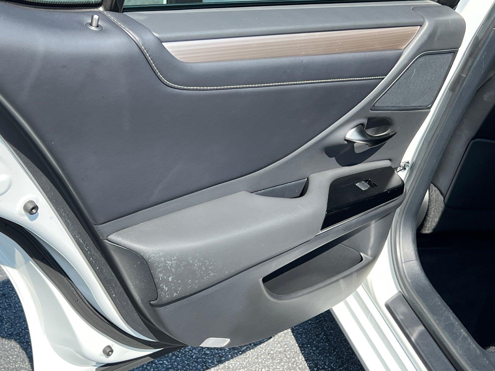 Used 2022 Lexus ES Sedan