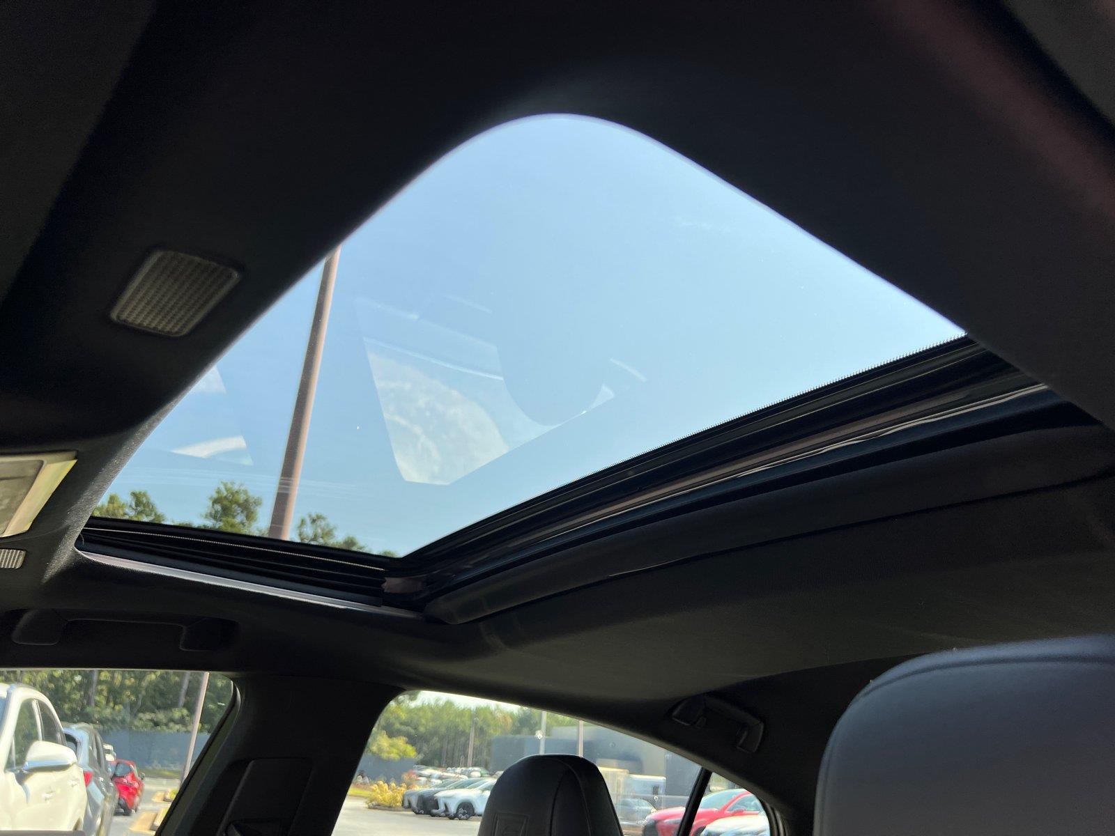 Used 2022 Lexus ES Sedan