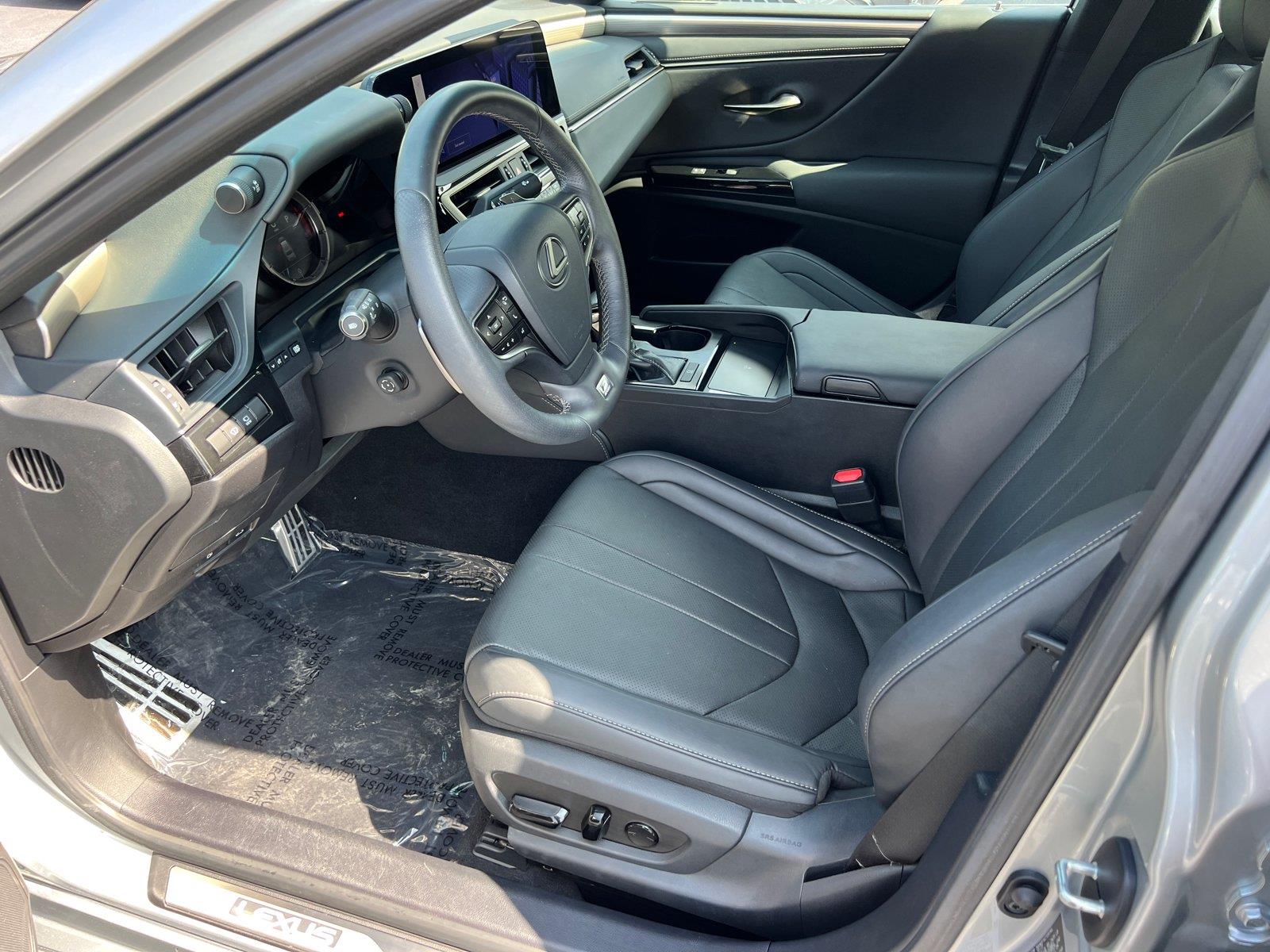 Used 2023 Lexus ES Sedan
