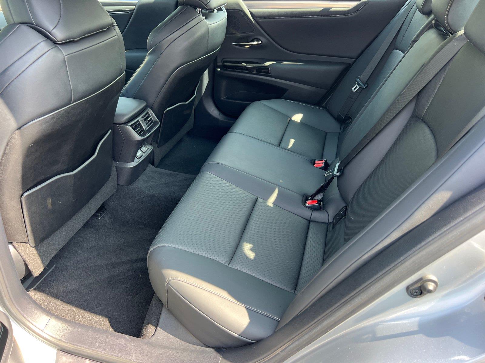 Used 2023 Lexus ES Sedan