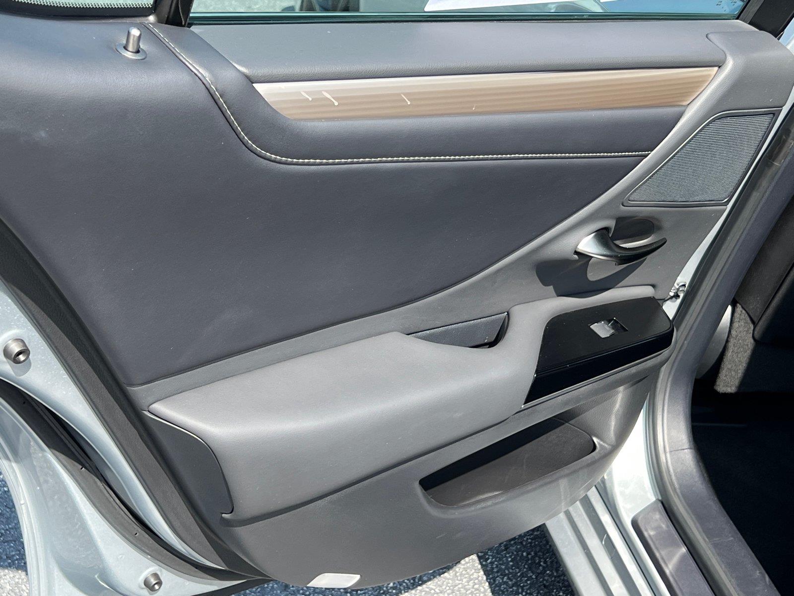 Used 2023 Lexus ES Sedan