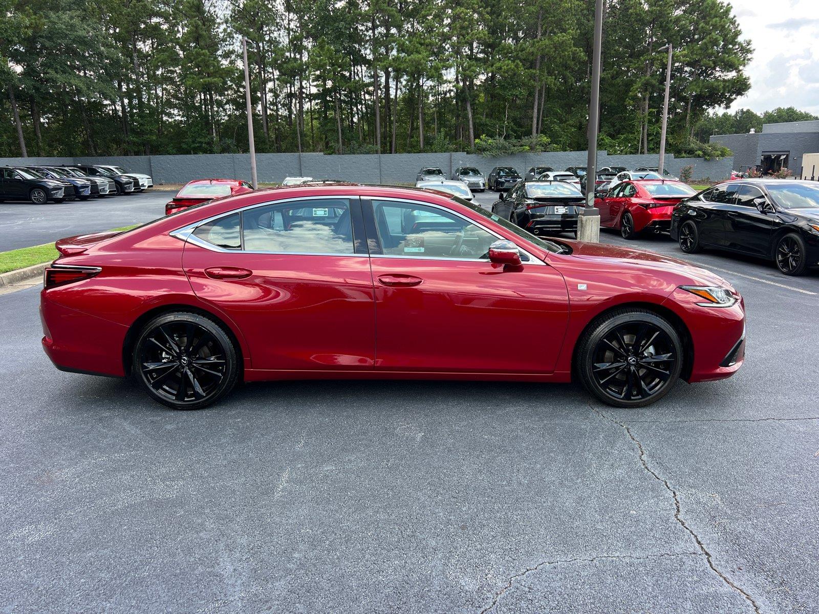 Used 2024 Lexus ES Sedan