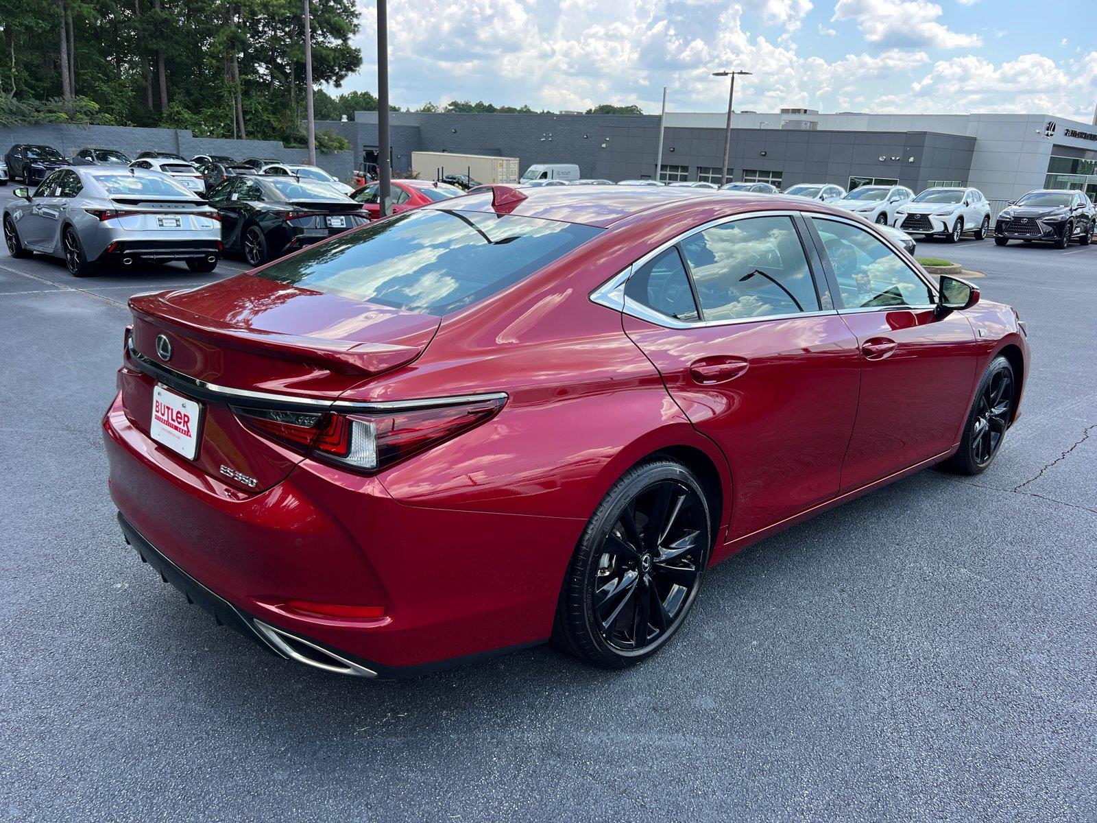 Used 2024 Lexus ES Sedan