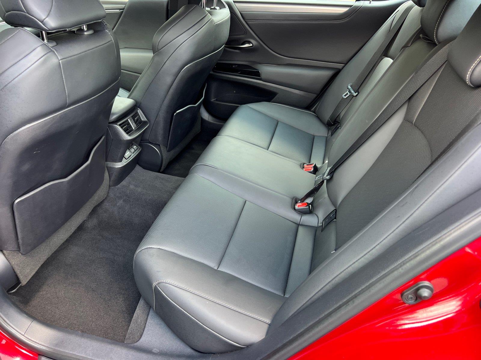 Used 2024 Lexus ES Sedan