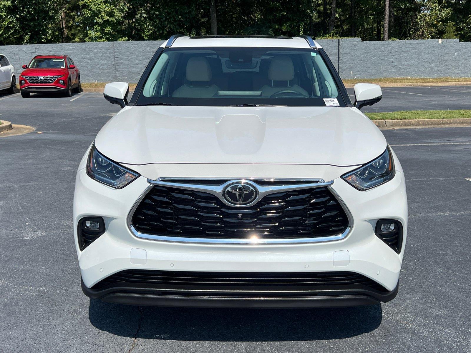 Used 2023 Toyota Highlander SUV