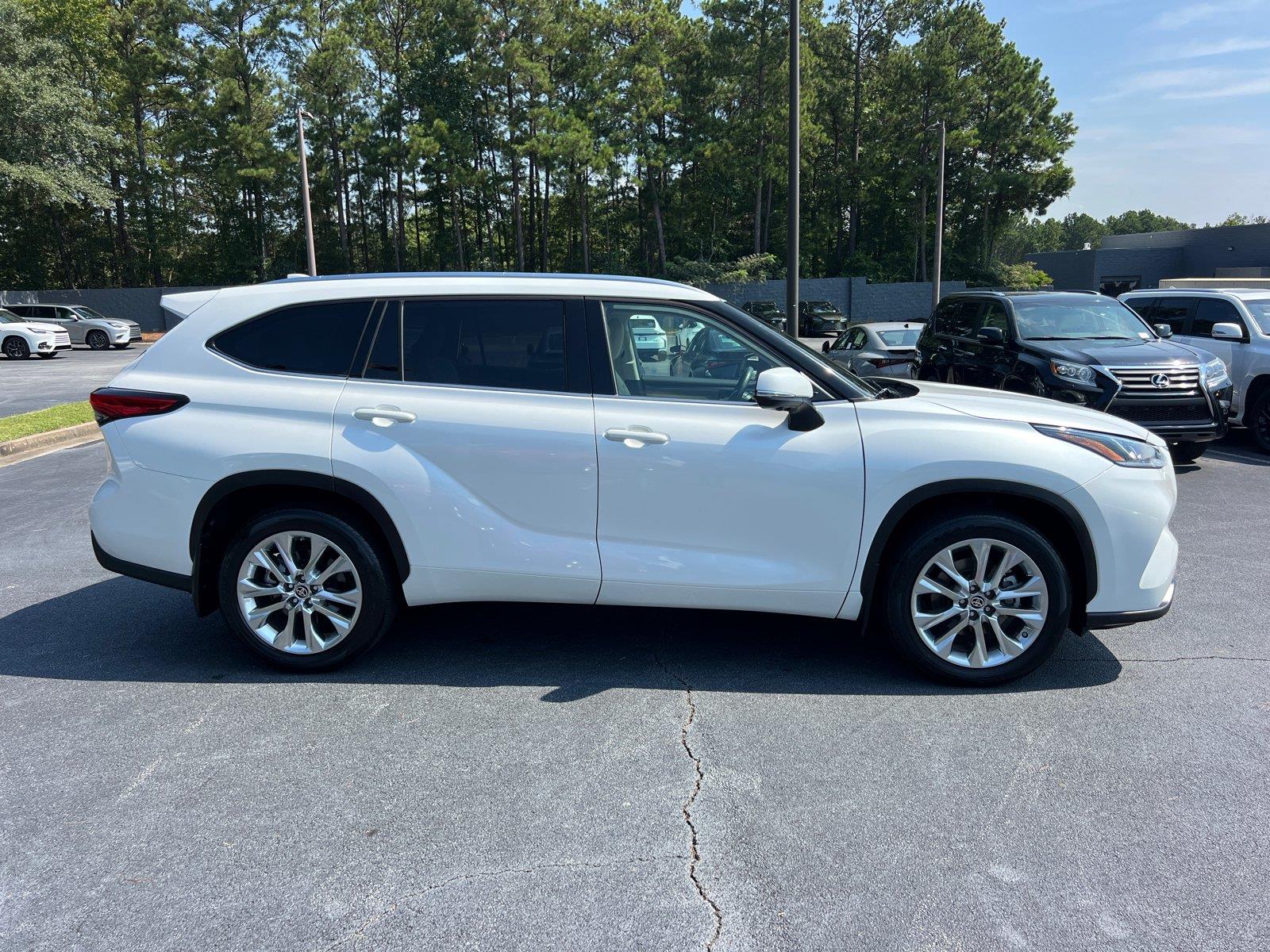 Used 2023 Toyota Highlander SUV