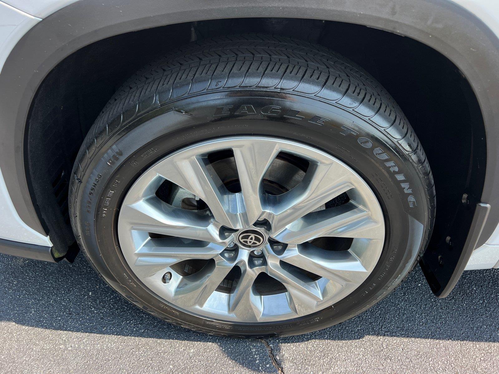 Used 2023 Toyota Highlander SUV