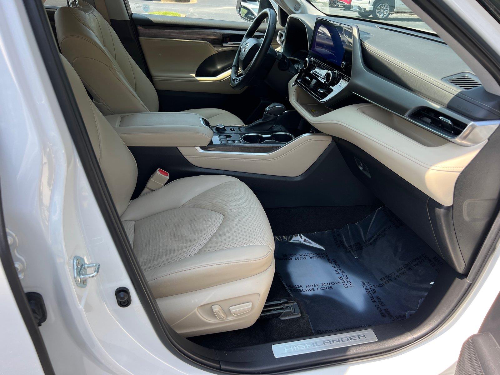 Used 2023 Toyota Highlander SUV
