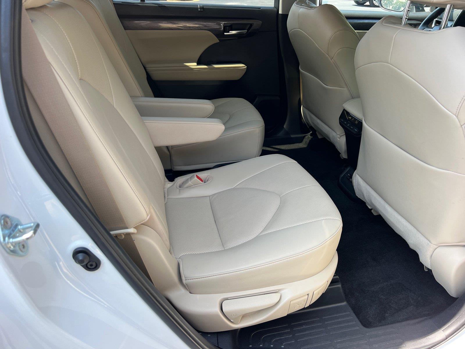 Used 2023 Toyota Highlander SUV
