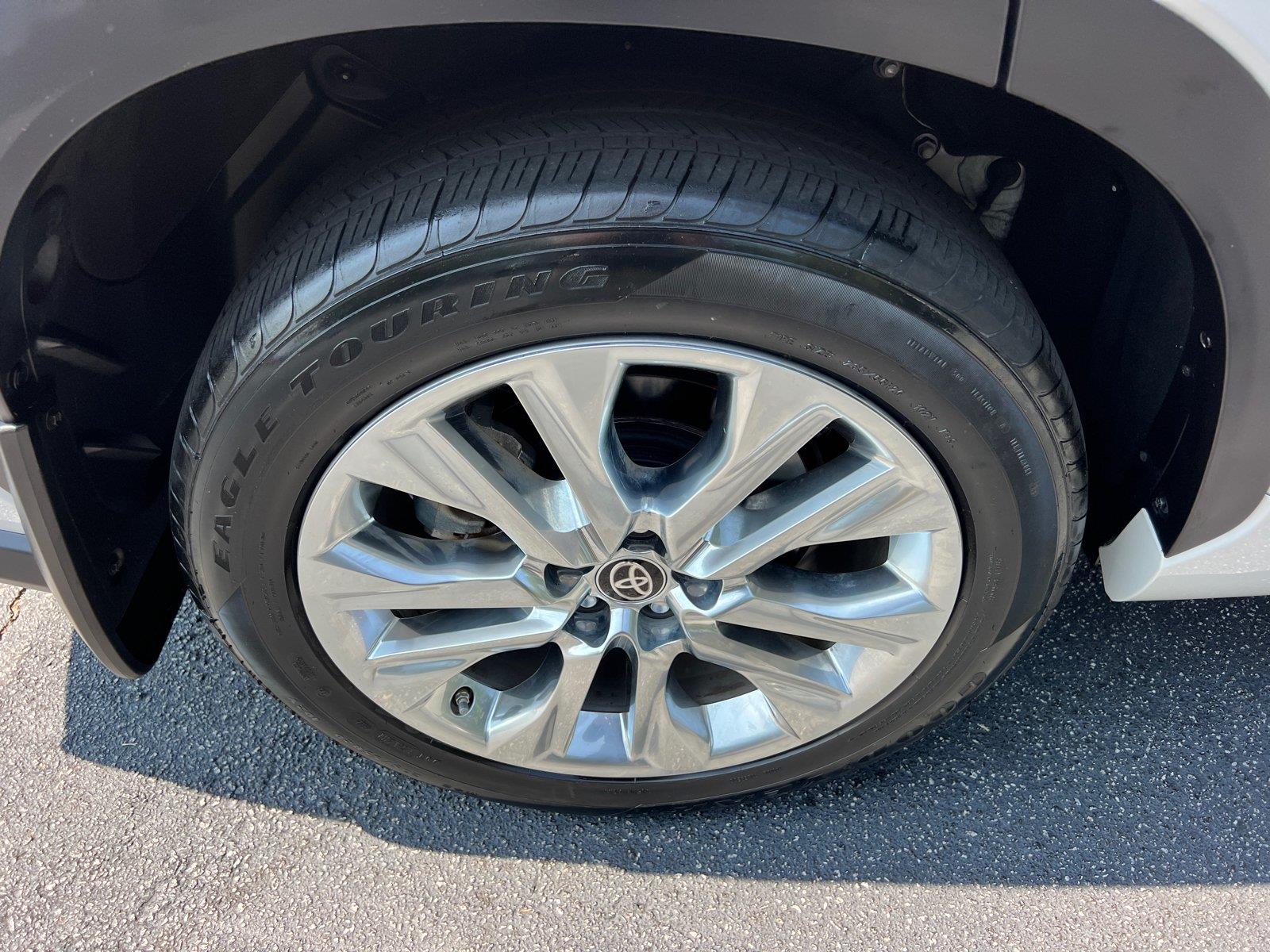 Used 2023 Toyota Highlander SUV