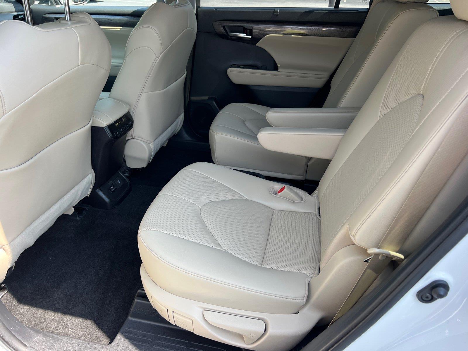 Used 2023 Toyota Highlander SUV