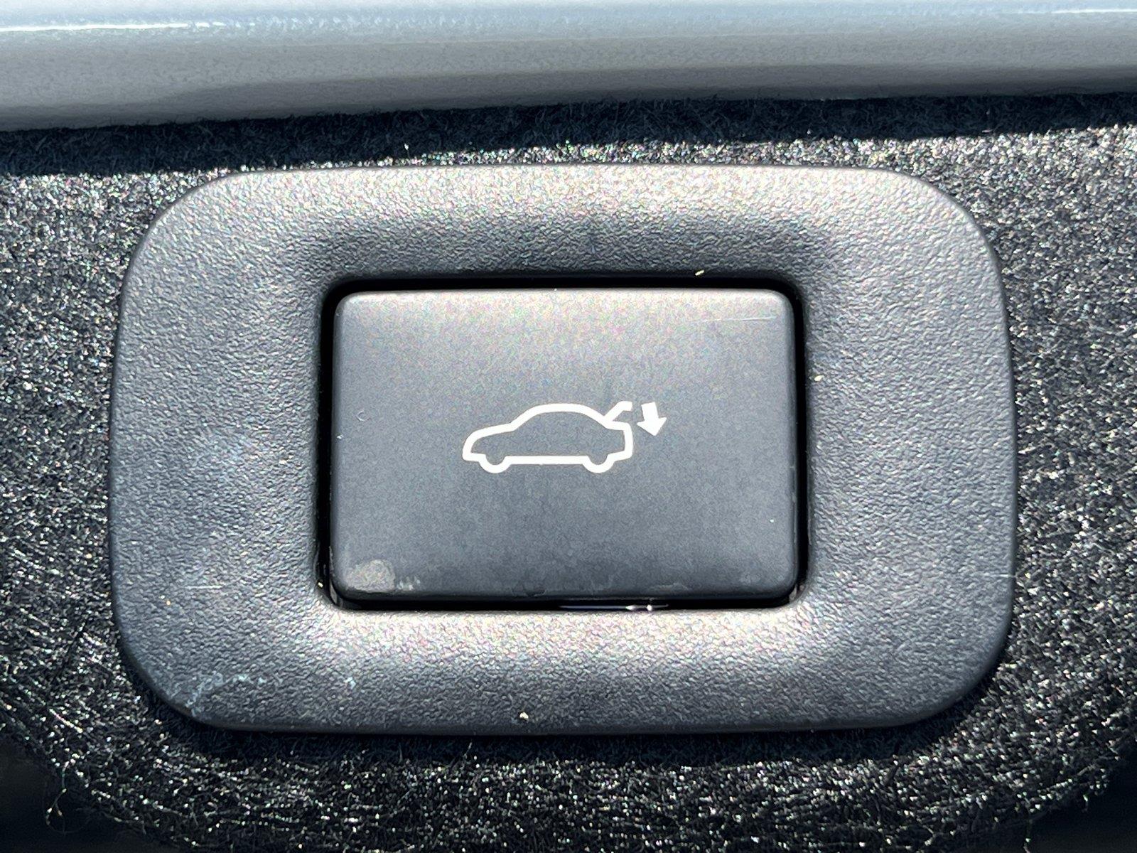 Used 2025 Lexus ES Sedan