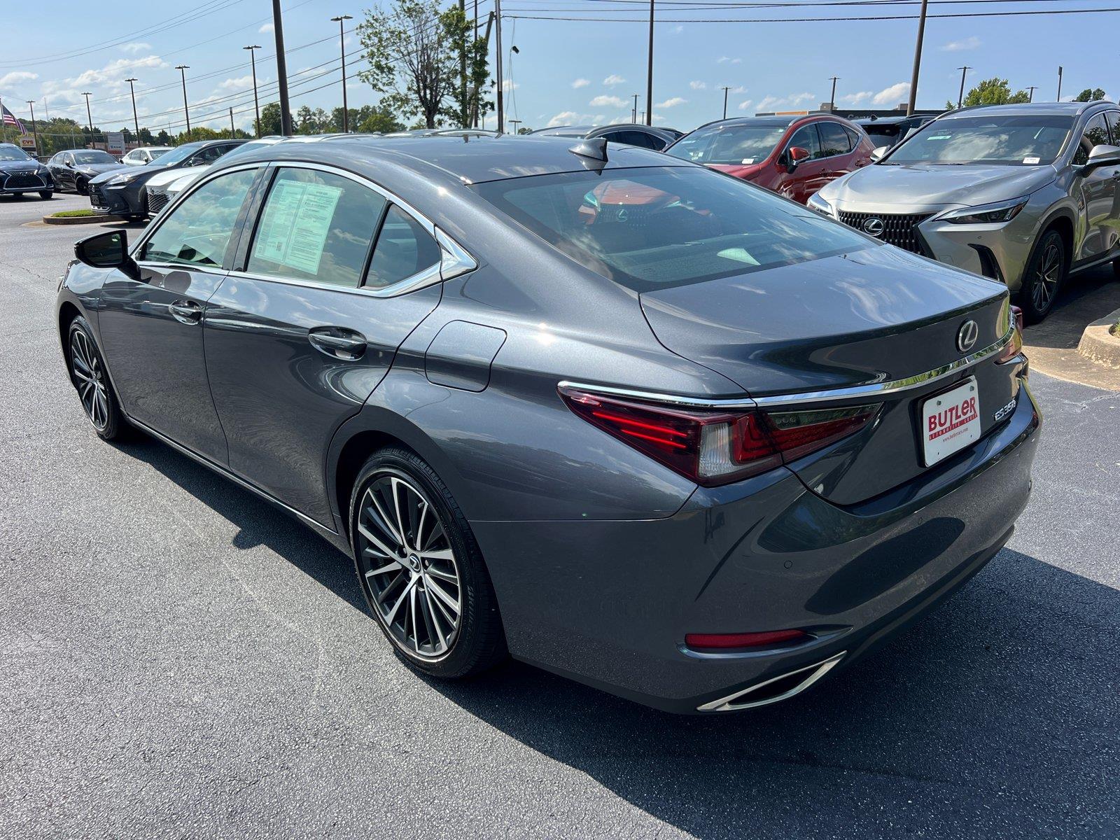 Used 2025 Lexus ES Sedan
