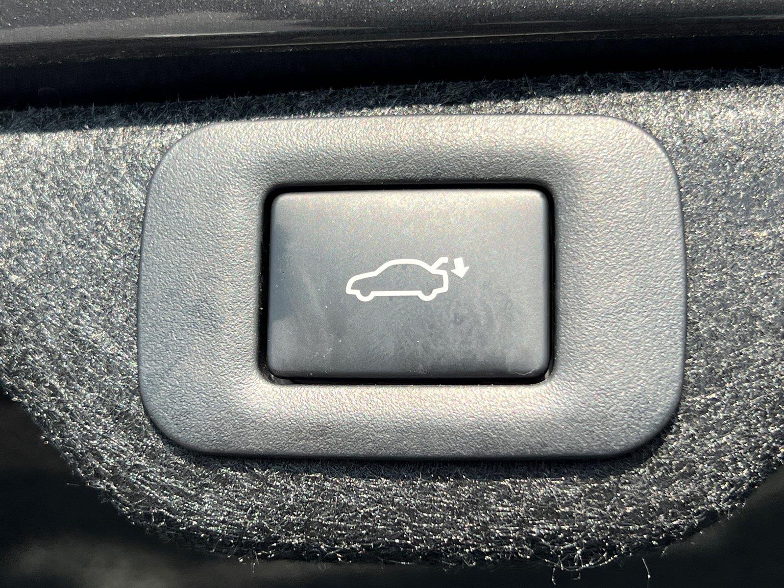 Used 2025 Lexus ES Sedan