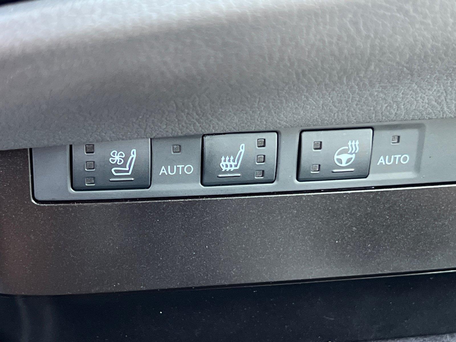 Used 2025 Lexus ES Sedan