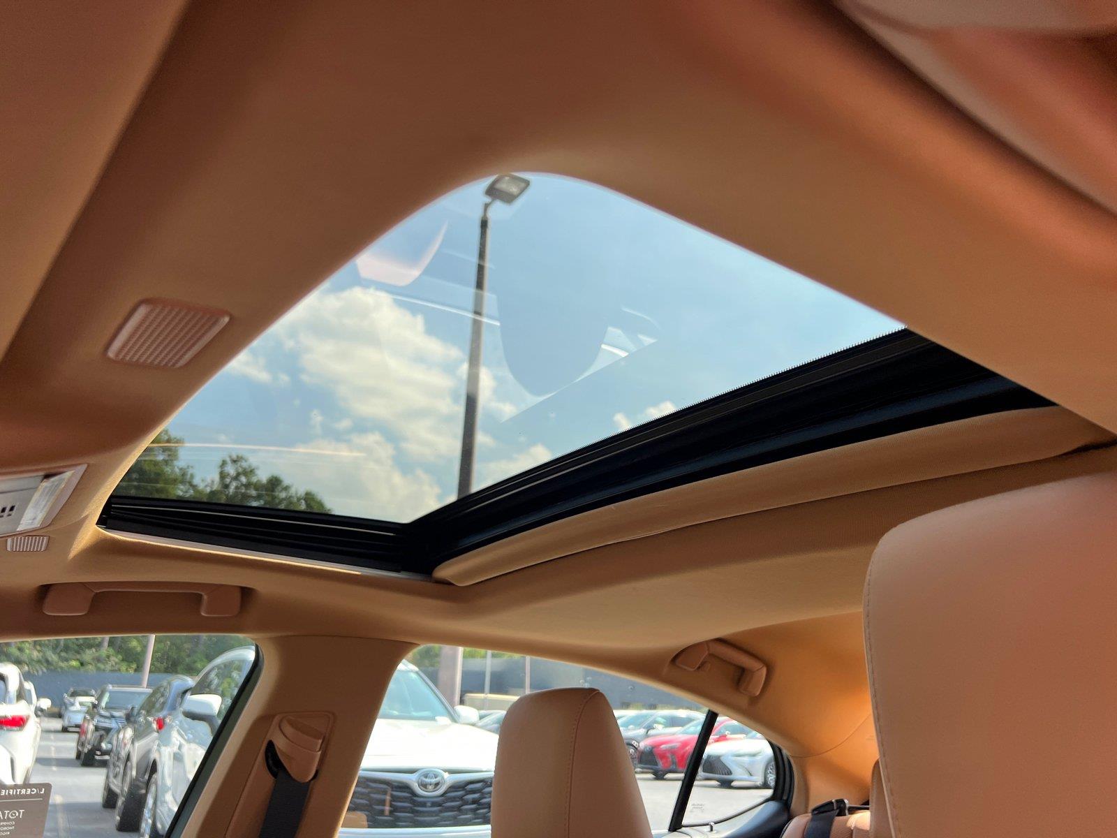 Used 2025 Lexus ES Sedan