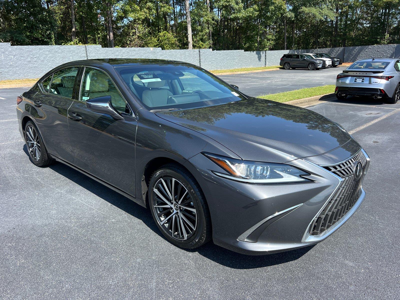Used 2025 Lexus ES Sedan