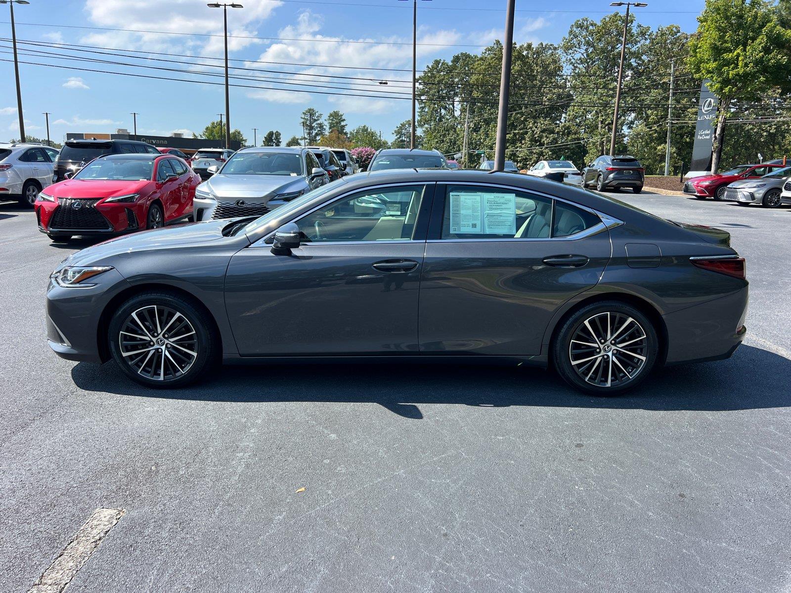 Used 2025 Lexus ES Sedan