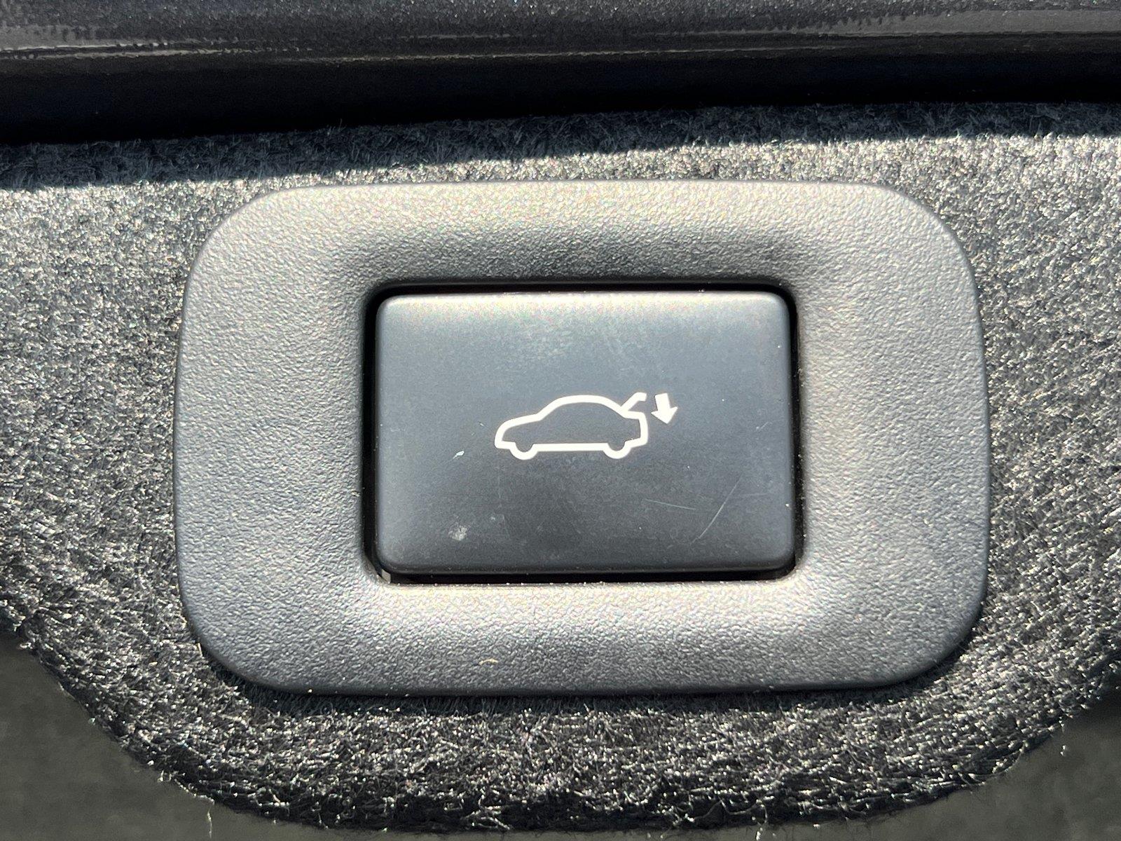 Used 2025 Lexus ES Sedan