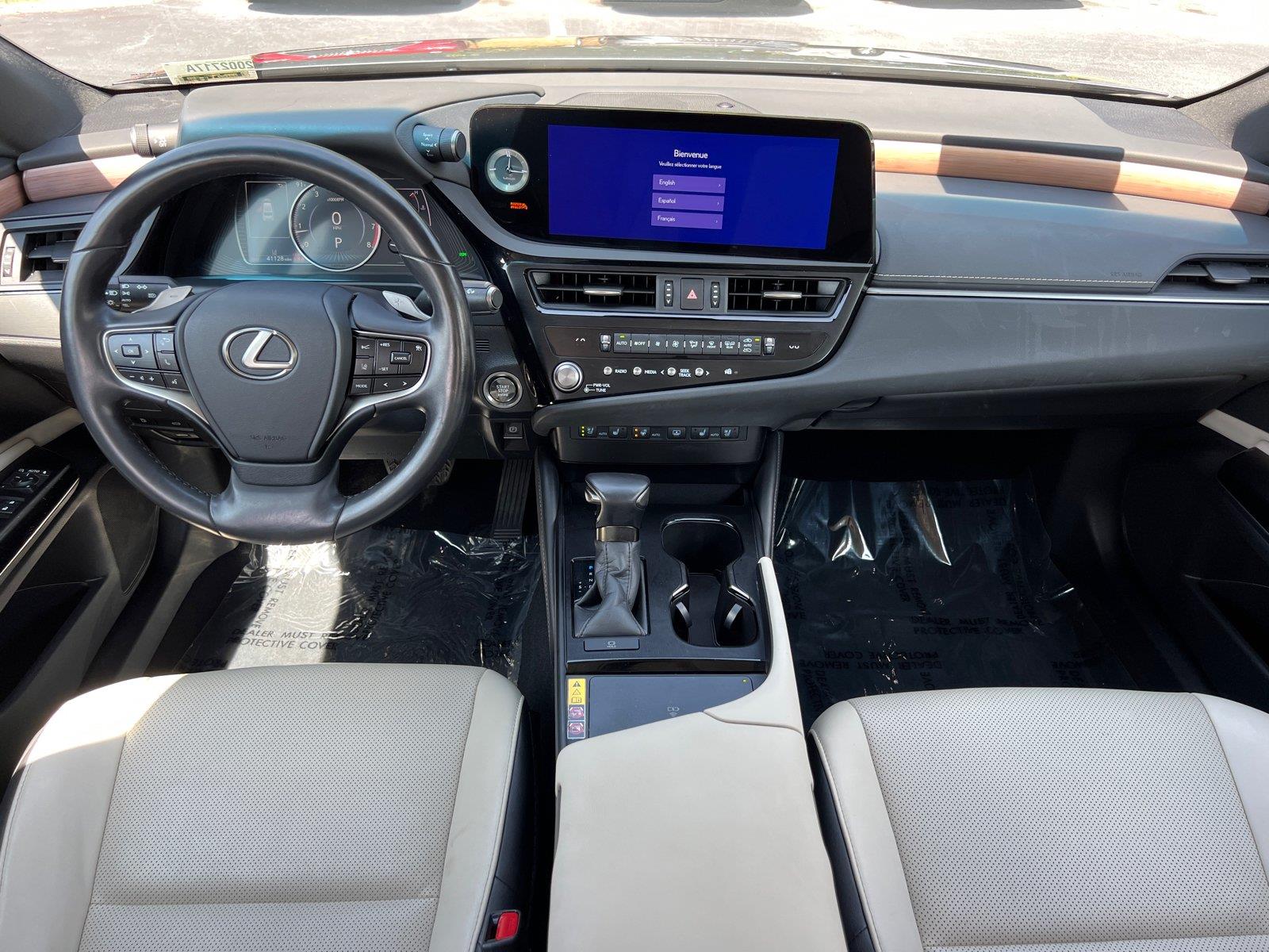 Used 2025 Lexus ES Sedan