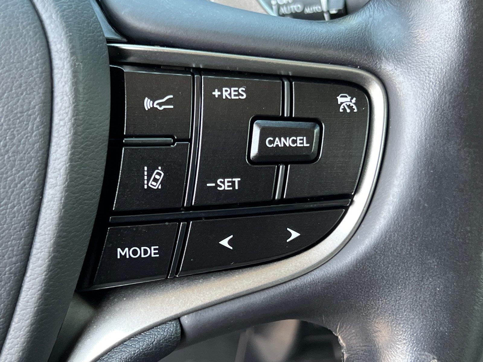 Used 2025 Lexus ES Sedan