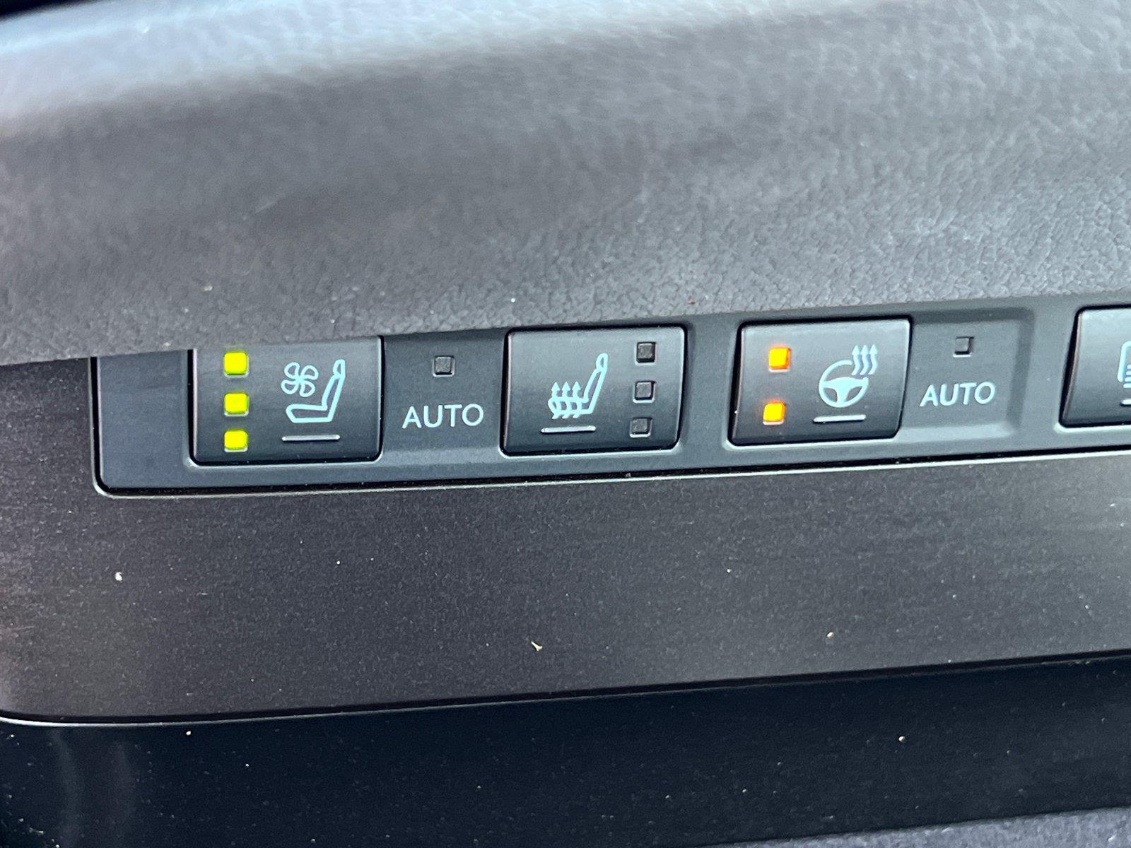 Used 2025 Lexus ES Sedan