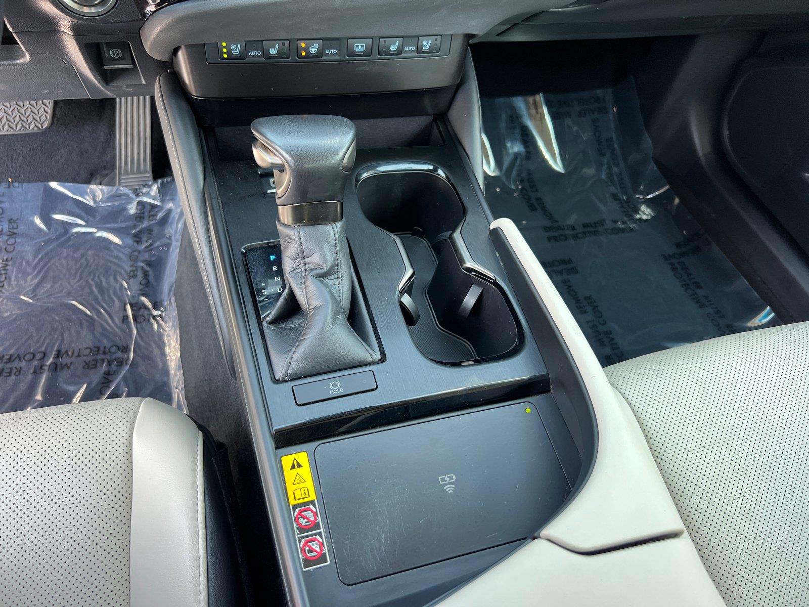 Used 2025 Lexus ES Sedan