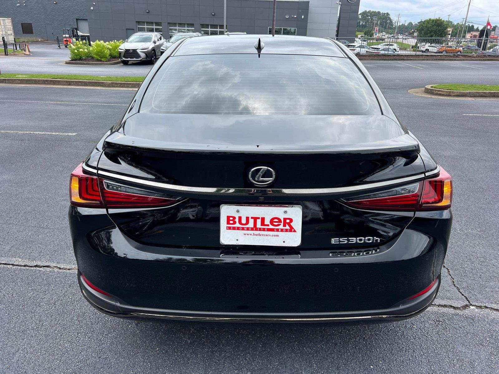 Used 2024 Lexus ES Sedan