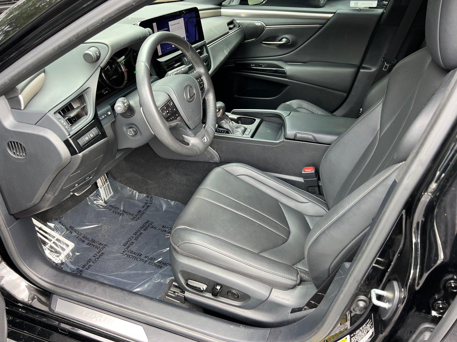 Used 2024 Lexus ES Sedan