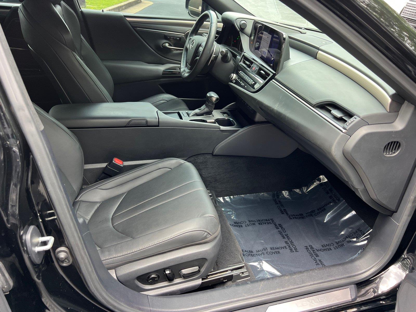 Used 2024 Lexus ES Sedan