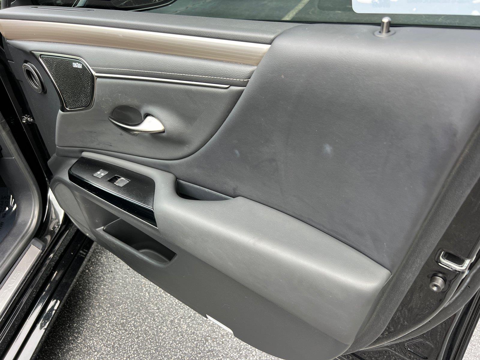Used 2024 Lexus ES Sedan