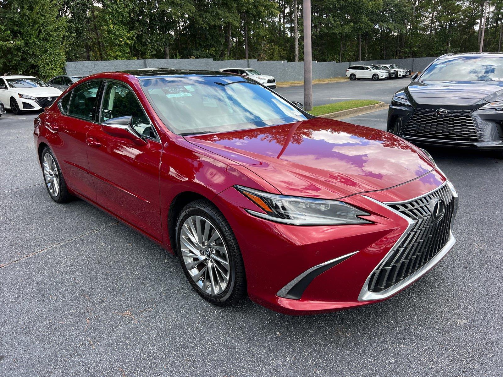 Used 2023 Lexus ES Sedan