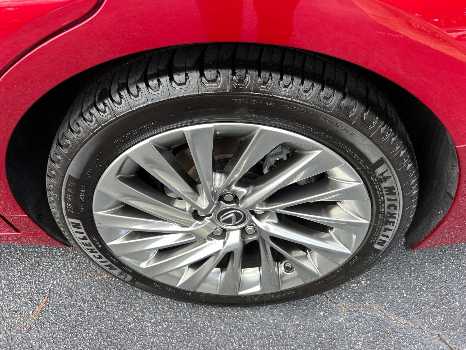 Used 2023 Lexus ES Sedan