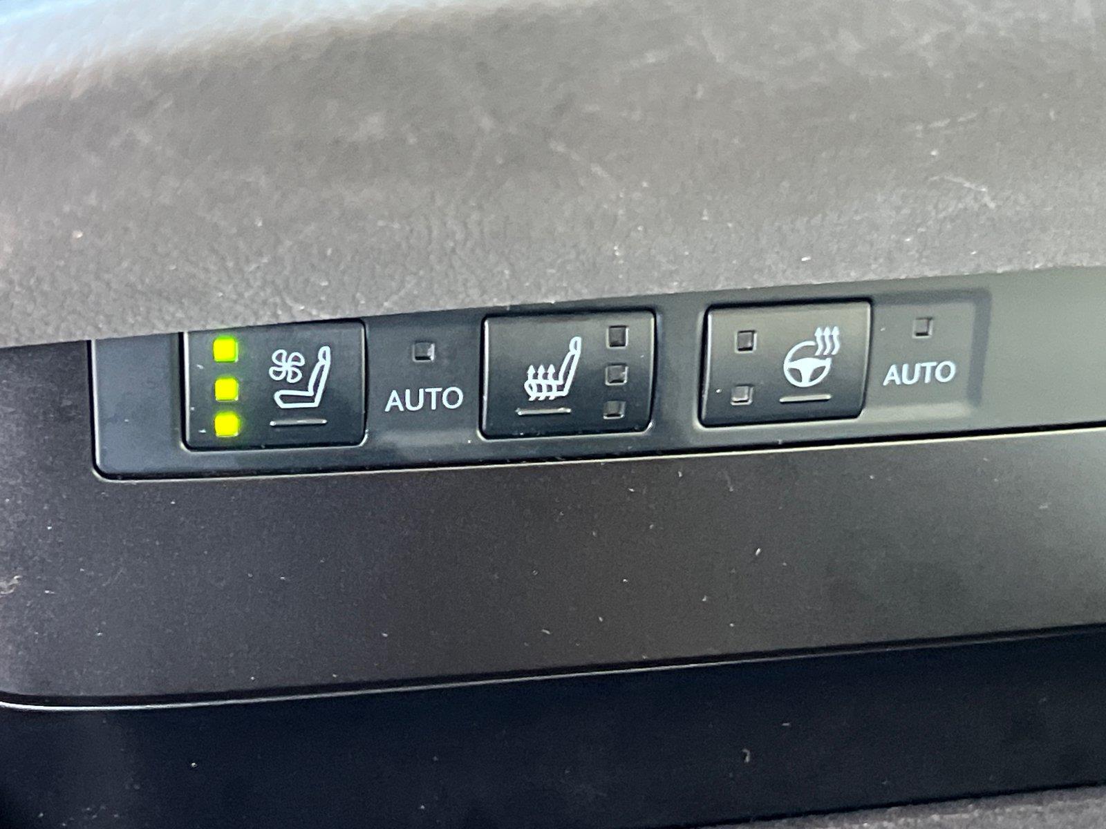 Used 2025 Lexus ES Sedan