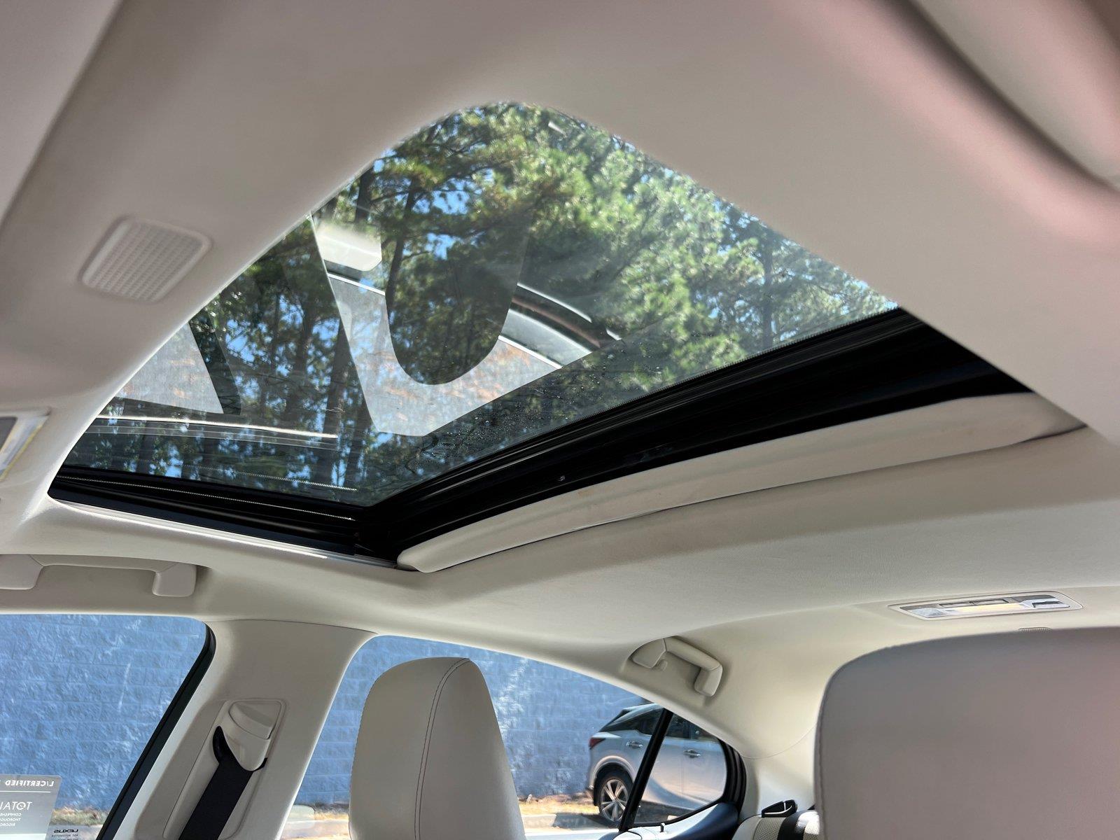 Used 2025 Lexus ES Sedan