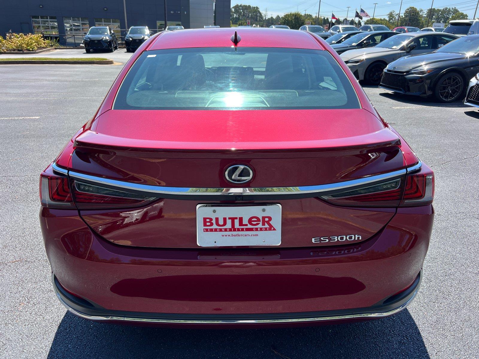 Used 2025 Lexus ES Sedan