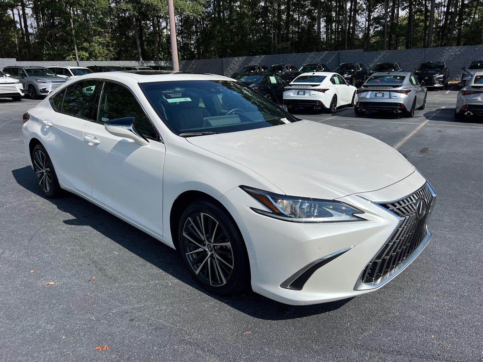 Used 2025 Lexus ES Sedan