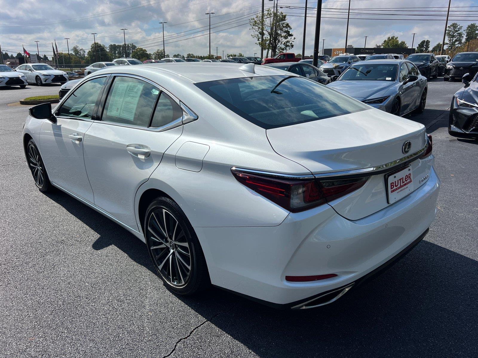 Used 2025 Lexus ES Sedan