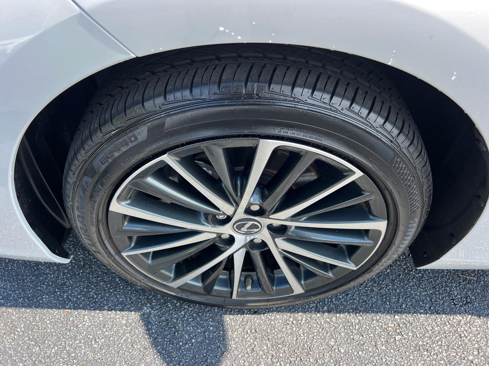 Used 2025 Lexus ES Sedan