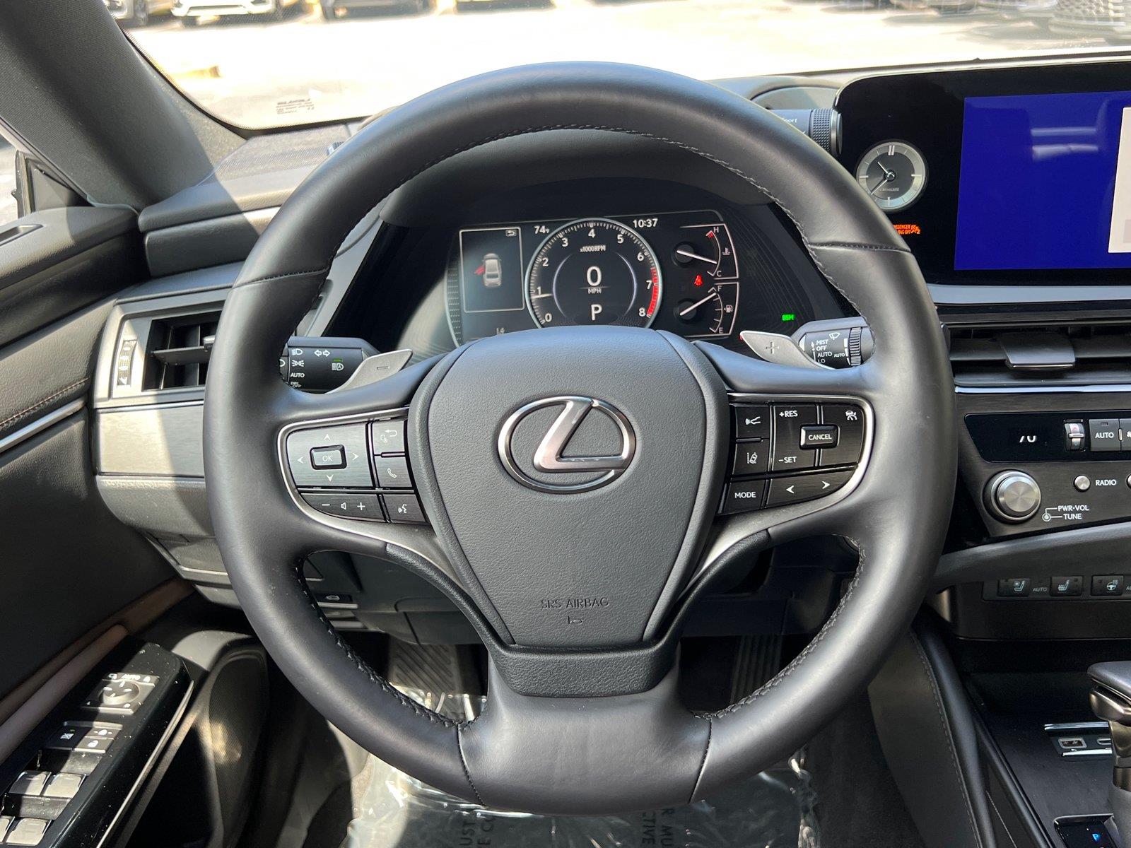 Used 2025 Lexus ES Sedan