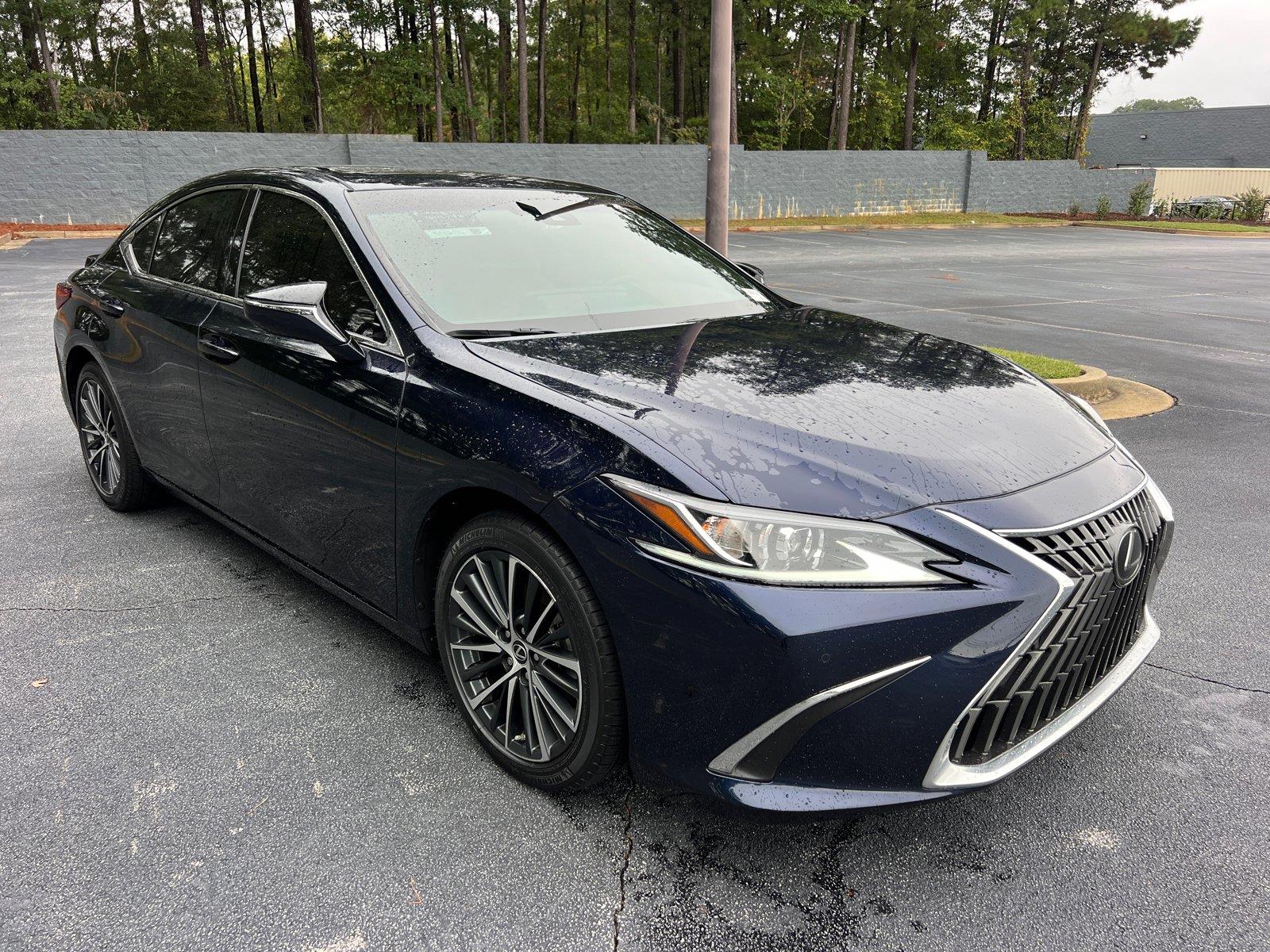 Used 2025 Lexus ES Sedan