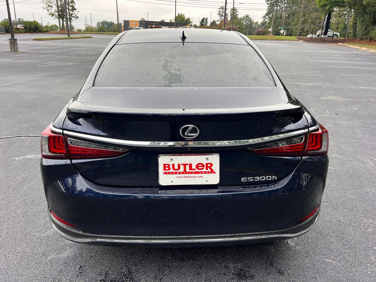 Used 2025 Lexus ES Sedan