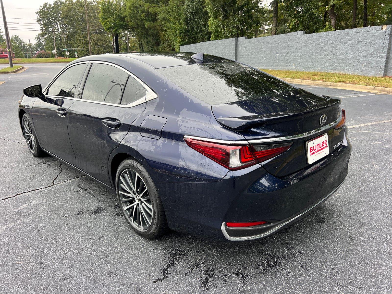 Used 2025 Lexus ES Sedan