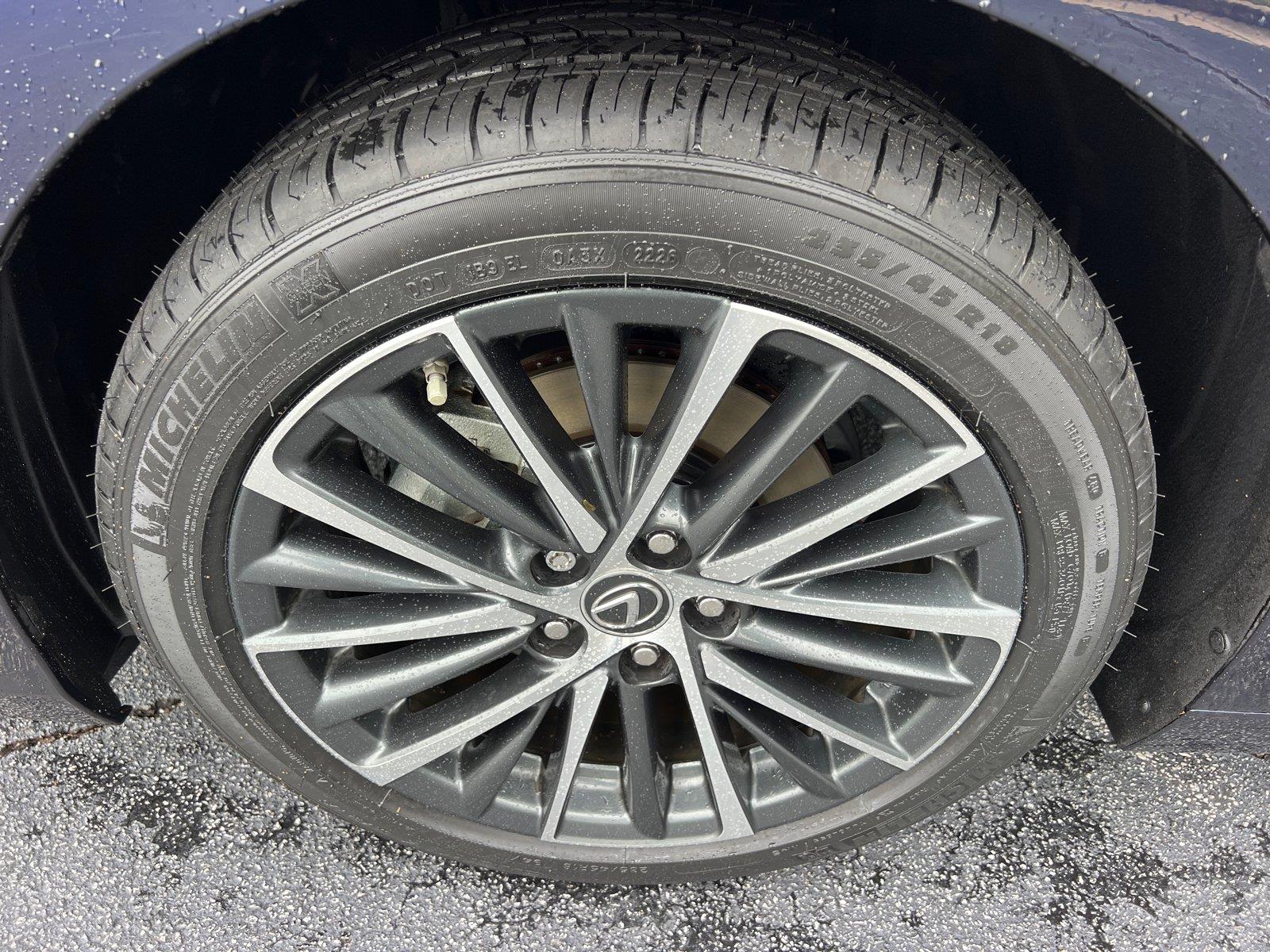 Used 2025 Lexus ES Sedan